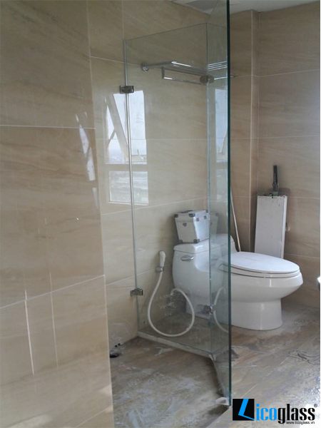  Mẫu vách tắm kính tại 805 Trung Kính